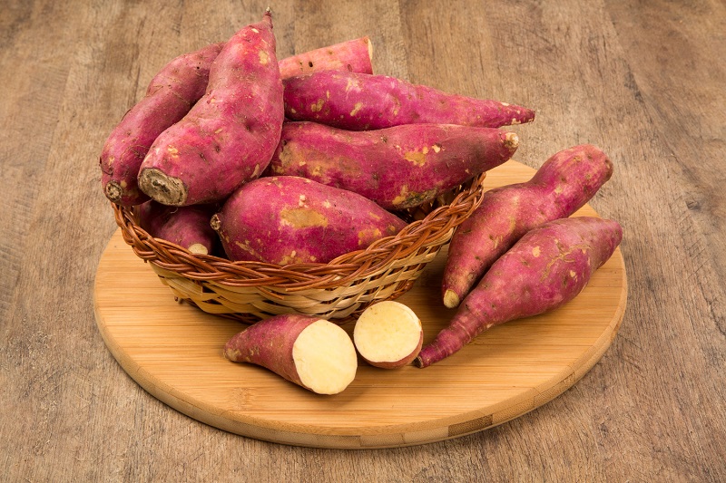 Boa para o treino, o corpo e a saúde: conheça os benefícios da batata-doce