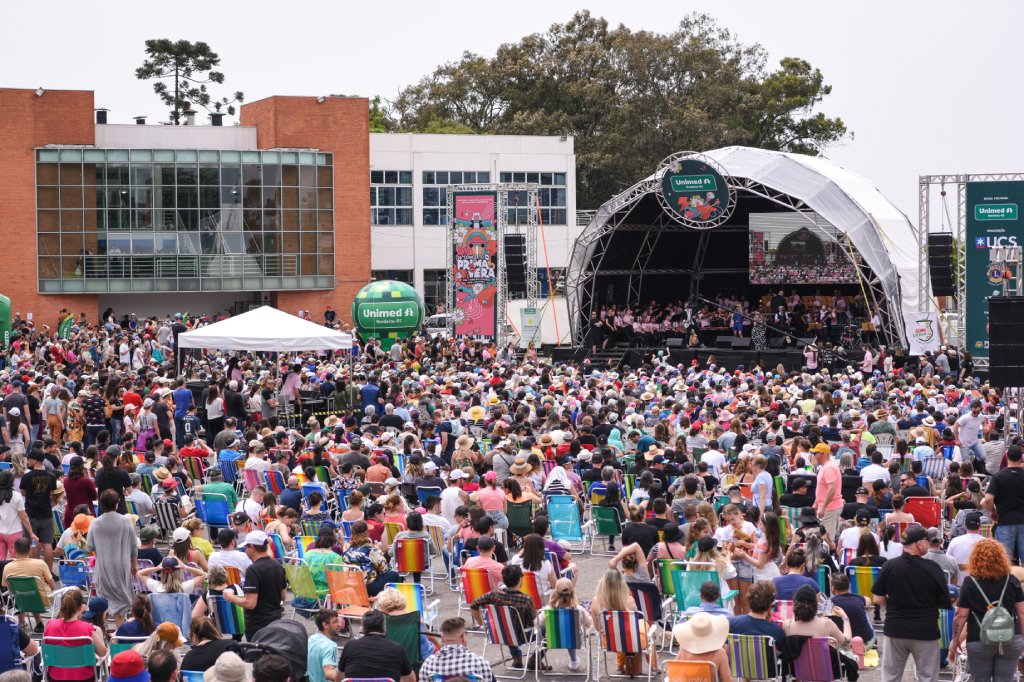 16º Concerto da Primavera, promovido pela Unimed Nordeste-RS e UCS, reúne público recorde de mais de 11 mil pessoas