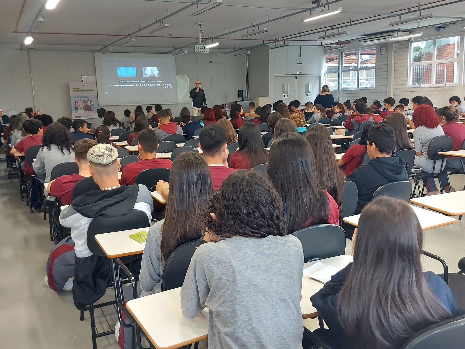 Viver Bem na Escola: mais de 800 estudantes da Serra Gaúcha são contemplados por encontros gratuitos sobre saúde na adolescência desde criação do projeto