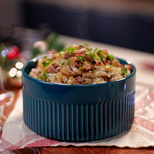 Que tal preparar um delicioso e nutritivo arroz com lentilha?