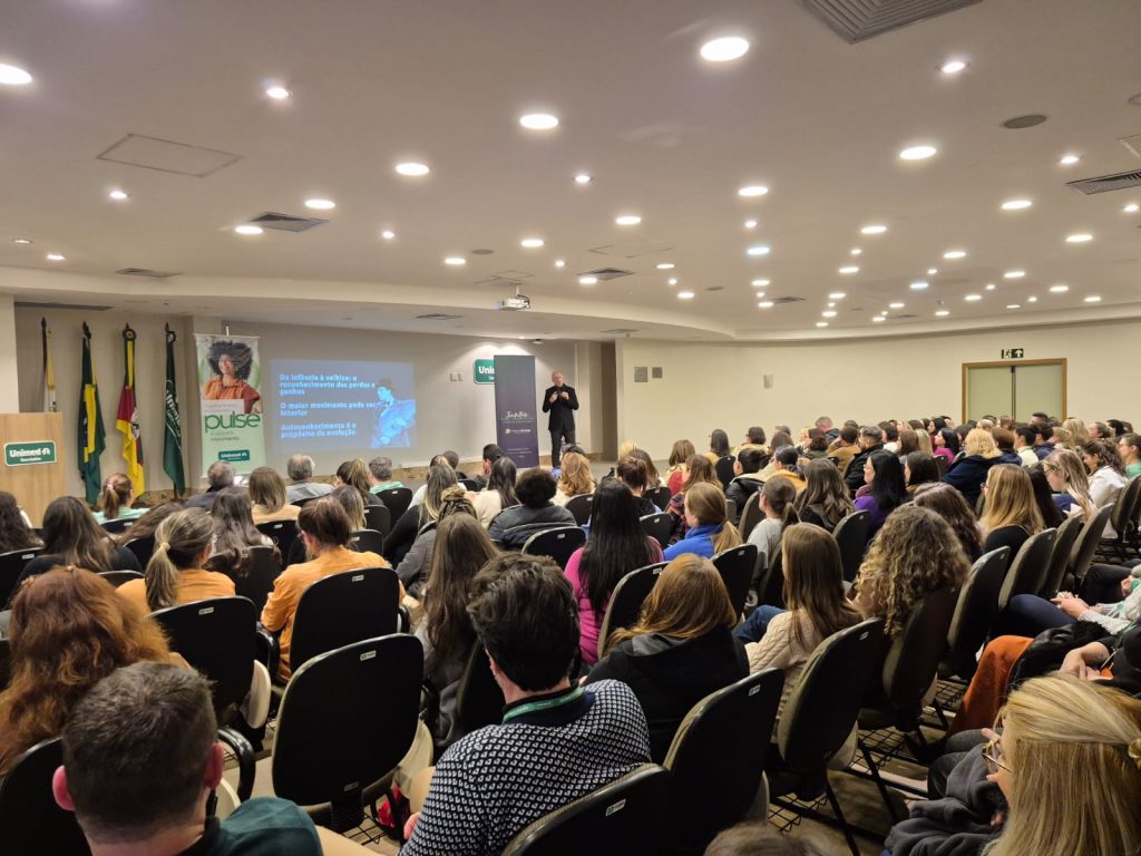 Em evento especial com Gilmar Marcílio, lançamento do programa Pulse lota auditório da Unimed Serra Gaúcha
