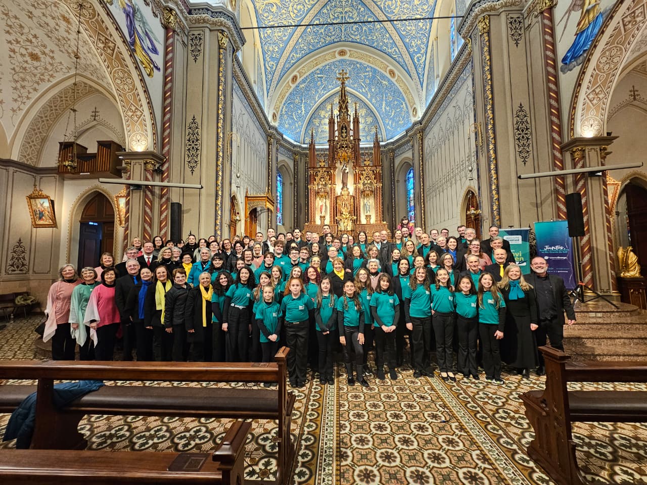 Coro Adulto Unimed celebra 18 anos com apresentação na Catedral de Caxias do Sul